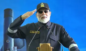 INS विक्रांत पर जवानों संग पीएम मोदी ने मनाई दिवाली