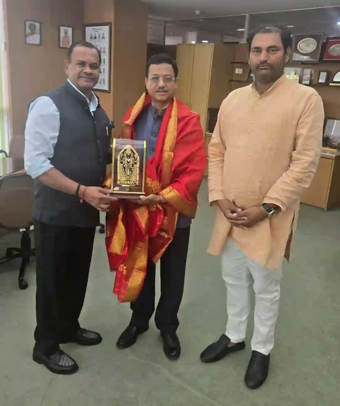 कपास की नमी के मानदंडों में ढील दें,  एमएसपी बढ़ाएँ – कोमटिरेड्डी