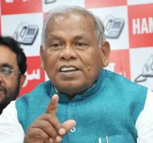 11 नेता 6 साल के लिए निलंबित