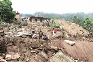Latest Hindi News : नेपाल में मूसलाधार बारिश और भूस्खलन का कहर, अब तक 47 लोगों की मौत