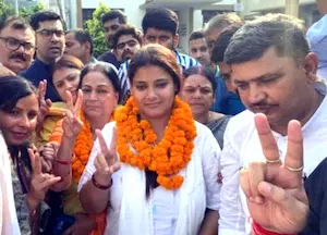 आरजेडी ने बाहुबली नेता की बेटी शिवानी लालगंज से चुनावी मैदान में