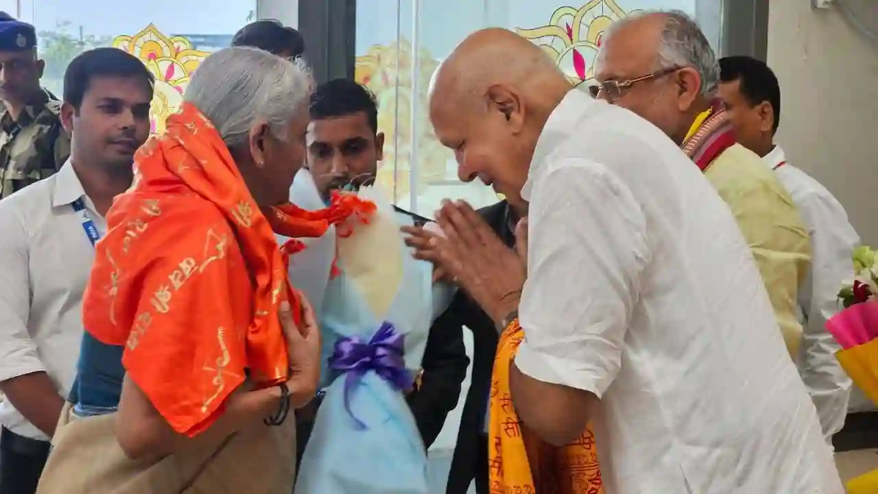 दक्षिण भारत के महान संगीतज्ञों की मूर्तियों का करेंगी अनावरण निर्मला सीतारमण