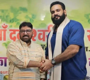News Hindi : अंतरराष्ट्रीय पहलवान व डब्लूडब्लूएफ के सांगा बस्तर की प्राकृतिक-खेती के दीवाने