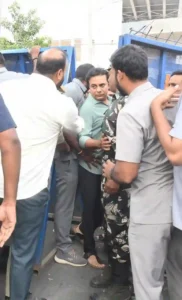 बीआरएस ने आरटीसी किराया वृद्धि का किया विरोध, केटीआर रहे नज़रबंद