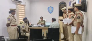डीसीपी पहुंची डोमलगुडा थाने और किया यह काम