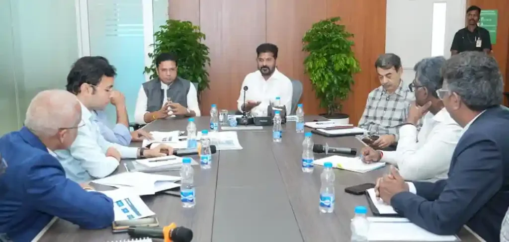 News Hindi : रायदुर्ग में बनने वाले टी-स्क्वायर के लिए प्रतिष्ठित और अद्वितीय डिज़ाइन: मुख्यमंत्री