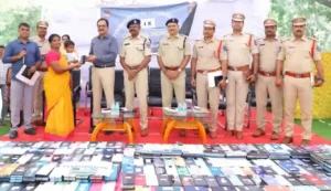 3.20 करोड़ कीमत के 1061 चोरी हुए और खोए हुए मोबाइल फ़ोन बरामद