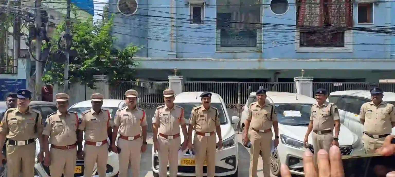 दो आरोपी