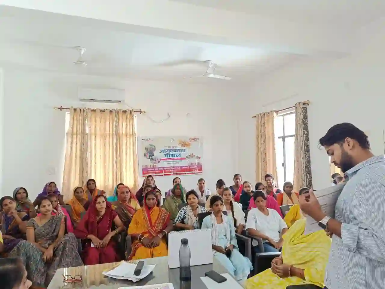 जागरूकता चौपालों से गांव-गांव बुलंद हो रही महिलाओं की आवाज