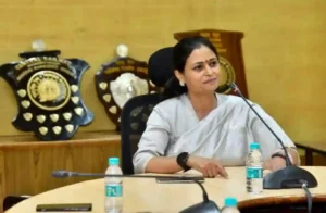 इंडिया दुनिया के प्लेटफॉर्म पर सबसे बड़ा क्राउड मैनेजर – इति पांडे