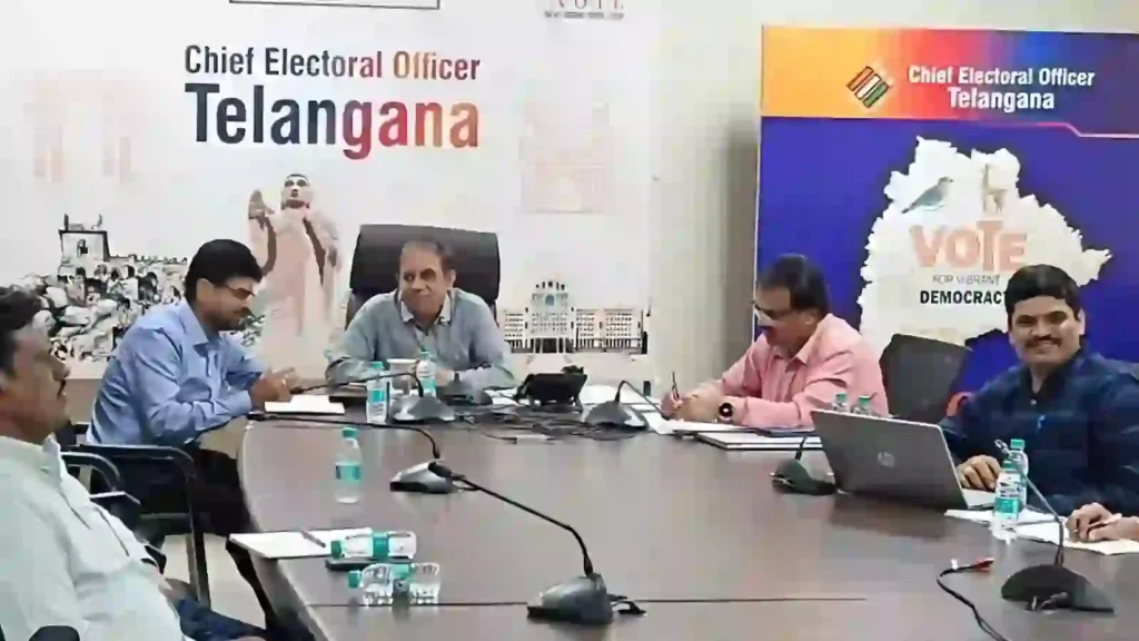 News Hindi : सीईओ ने मतदाता सूचियों के विशेष गहन पुनरीक्षण की तैयारियों की समीक्षा की
