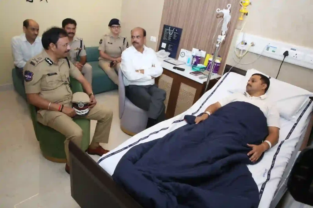 News Hindi : डीसीपी समेत दोनों पुलिसकर्मियों ने साहस का परिचय दिया – डीजीपी