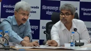 विजयवाड़ा मंडल चक्रवात “मोंथा” के लिए तैयार, जीएम ने तैयारियों का जायजा लिया