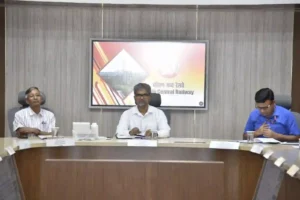 एससीआर महाप्रबंधक ने चक्रवाती तूफान “मोंथा” को लेकर तैयारियों की समीक्षा की