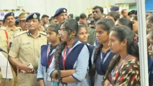 पुलिस कर रही है हर मिनट दो डायल-100 कॉल रिसीव – सुधीर बाबू