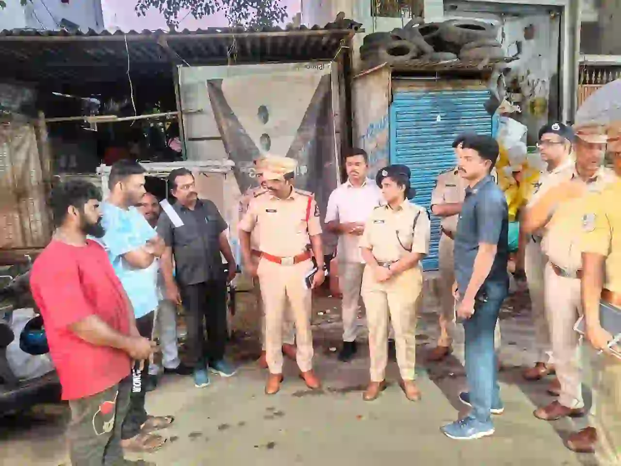 डीसीपी खुद पैदल निकल पड़ी क्षेत्र में, जमीनी हकीकत पड़ताल की