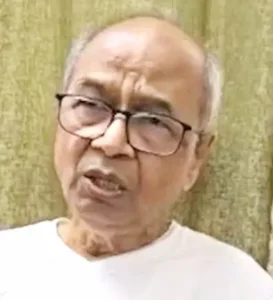 Latest Hindi News : सीजेआई घटना के बाद आरोपी ने दी चुनौती : ‘फिर भी ऐसा ही करूँगा’