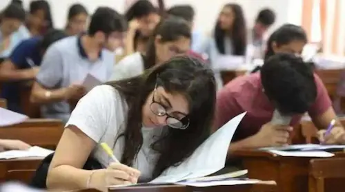 Latest Hindi News : IAS अभ्यर्थियों के लिए राहत: परीक्षा खत्म होते ही जारी होगी आंसर की