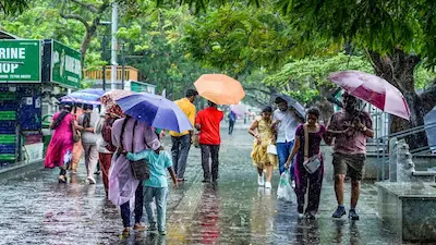 Latest News : आज का मौसम, चक्रवाती तूफान से 12 राज्यों में असर