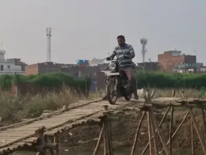 सिकरियां में पुल नहीं, वोट नहीं