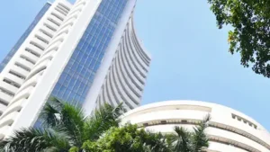 सेंसेक्स और निफ्टी दोनों में तेजी का माहौल