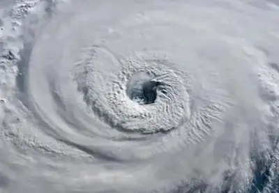 तूफान सेन्यार ने दी चेतावनी, चार राज्यों में स्कूल-कॉलेज बंद, प्रशासन अलर्ट