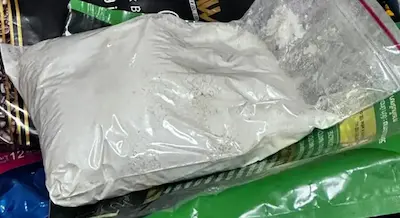 Latest Hindi News : 47 करोड़ की कोकीन मुंबई एयरपोर्ट पर पकड़ी गई, 5 आरोपी हिरासत में