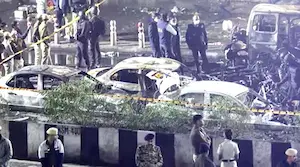 Latest Hindi News : Delhi Blast- बड़ा खुलासा-मेडिकल कवर के सहारे जुटाया गया था केमिकल