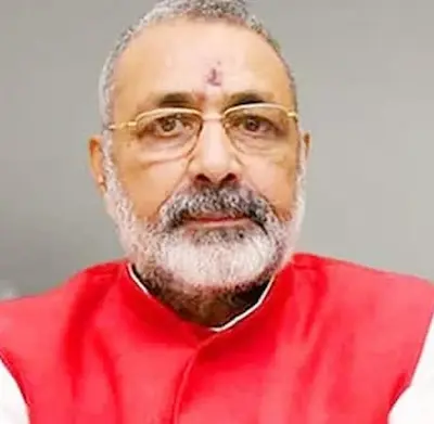 Latest Hindi News : राहुल गांधी की शादी हुई तो पीएम मोदी भी शामिल होंगे -गिरिराज सिंह