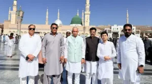 Saudi Arab-मारे गए 45 भारतीय उमरा यात्रियों का मदीना में अंतिम संस्कार