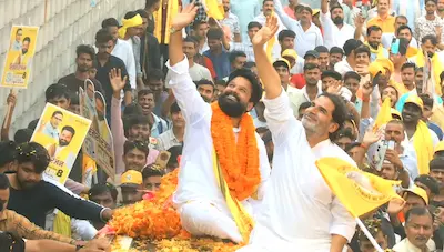 Latest Hindi News : बिहार चुनाव : दूसरे चरण का प्रचार आज थमेगा, 11 नवंबर को डाले जाएंगे वोट