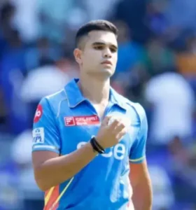 सीनियर क्रिकेट में अर्जुन तेंदुलकर ने पूरे किए 100 विकेट