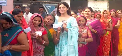 Latest Hindi News : बिहार चुनाव में अभिनेत्री संचिता बसु ने डाला वोट, बोलीं– लोकतंत्र का पर्व है