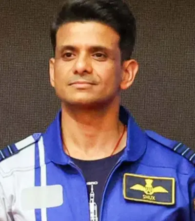 Latest Hindi News : Shubhanshu-ट्रैफिक जाम में अटके एस्ट्रोनॉट शुभांशु शुक्ला