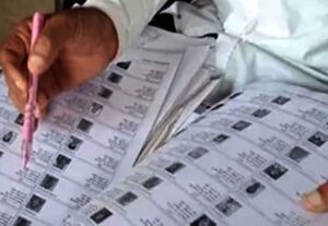 SIR बना जोखिम, विभिन्न राज्यों में 15 BLO की मौत से हड़कंप