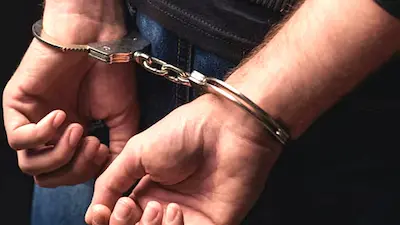 देश में बड़े हमले की तैयारी नाकाम, हथियारों के साथ एक और संदिग्ध गिरफ्तार