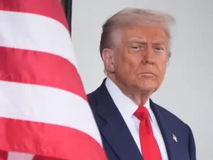 ट्रंप के बॉन्ड निवेश पर बढ़ा विवाद