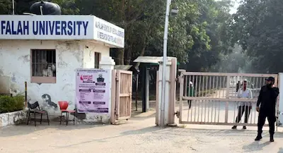 Latest Hindi News : दिल्ली धमाकों के बाद अल-फलाह यूनिवर्सिटी पर जांच एजेंसियों की नजर