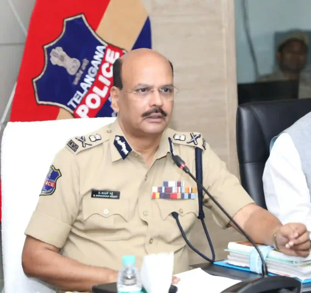 News Hindi : डीजीपी का ऐलान : सड़क सुरक्षा पर एक नया जागरूकता अभियान “अराइव अलाइव”