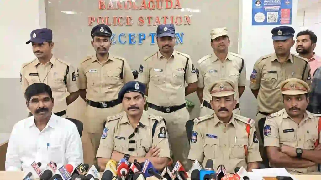 News Hindi : मोहिसिन की हत्या के पांच आरोपी गिरफ्तार, दुकान से बुलाकर की कई थी हत्या