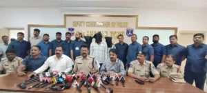 दिनदहाड़े हत्या करने वाले तीन आरोपी गिरफ्तार