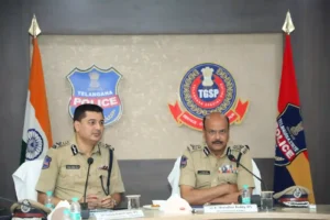 पुलिस महानिदेशक ने तेलंगाना विशेष पुलिस की समीक्षा की