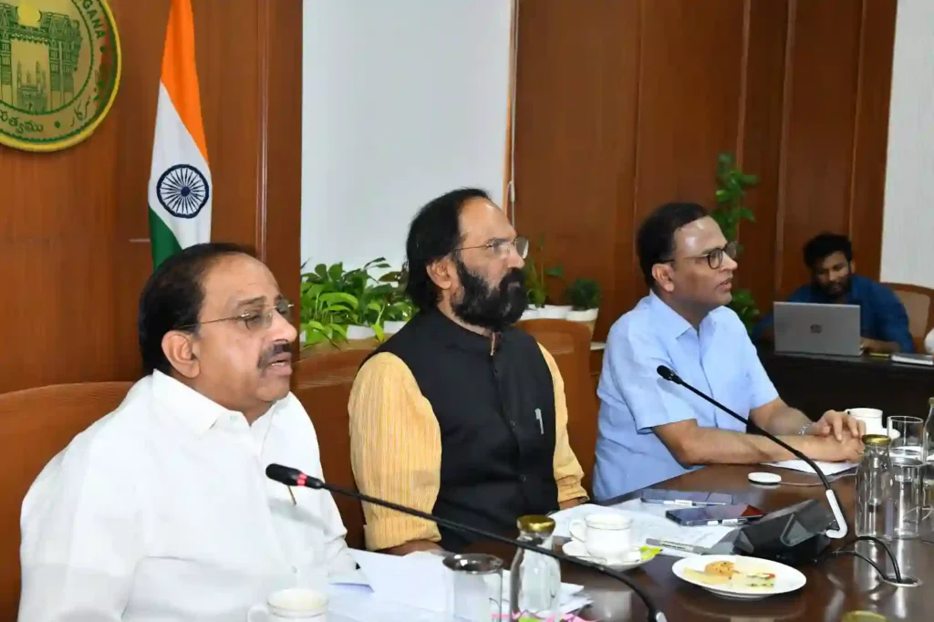 News Hindi : मंत्री उत्तम कुमार रेड्डी ने रिकॉर्ड धान खरीद की समीक्षा की