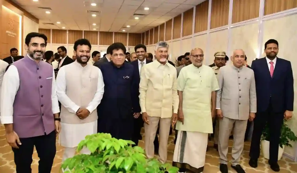 News Hindi : आंध्र प्रदेश सरकार का 3 वर्षों में 500 अरब डॉलर के निवेश का लक्ष्य- एन. चंद्रबाबू नायडू