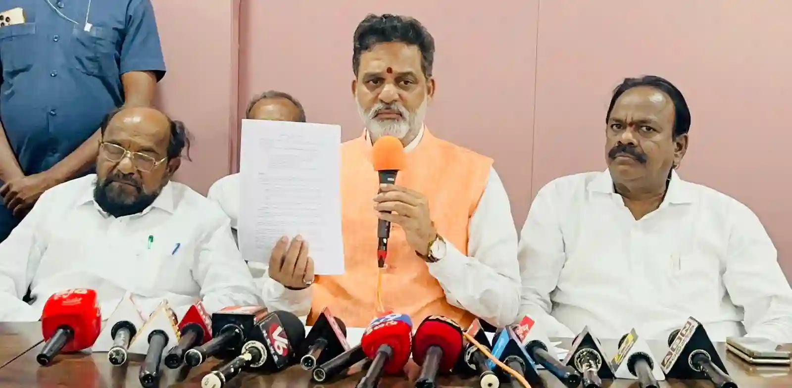 एचसी की सुनवाई से पहले जीओ जारी करना बीसी वर्गों के साथ अन्याय- आर कृष्णैया