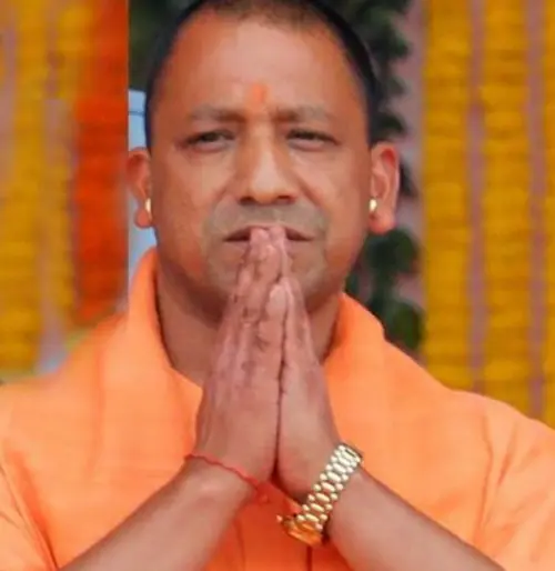 Latest Hindi News : सीएम योगी का विदेशी दौरा  जापान और सिंगापुर में लगाएंगे निवेश का रोड शो