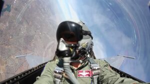 तेजस क्रैश के बाद शो जारी रखना चौंकाने वाला US पायलट की भावुक प्रतिक्रिया