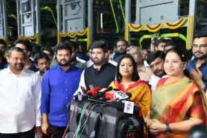 शहर में और भी स्मार्ट पार्किंग सुविधाएँ स्थापित होंगी – मेयर