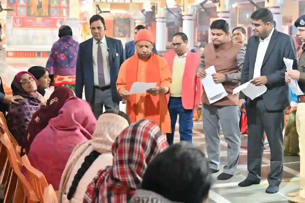 घबराइए मत, हर समस्या का होगा समाधान – मुख्यमंत्री योगी आदित्यनाथ