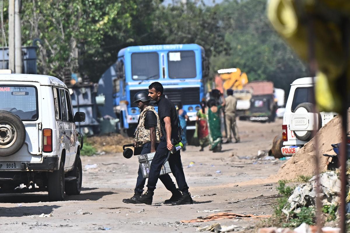 विजयवाड़ा न्यू ऑटोनगर में 28 माओवादियों की गिरफ्तारी…